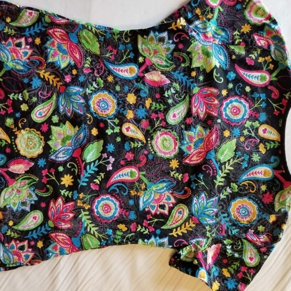 Scrub Top - Picture 6 of 6